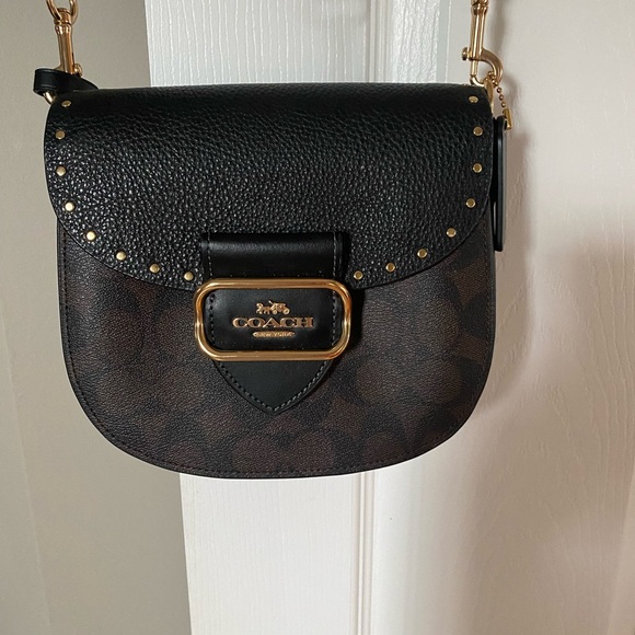 Coach Crossbody like new - Picture 2 of 11